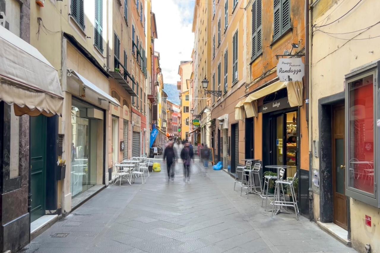 Mazzini 12, Elegant Central Apartment With Free Private Garage 800 M, Air Conditioning, Wi-Fi, Just 100 M From The Public Beach Rapallo Exterior photo