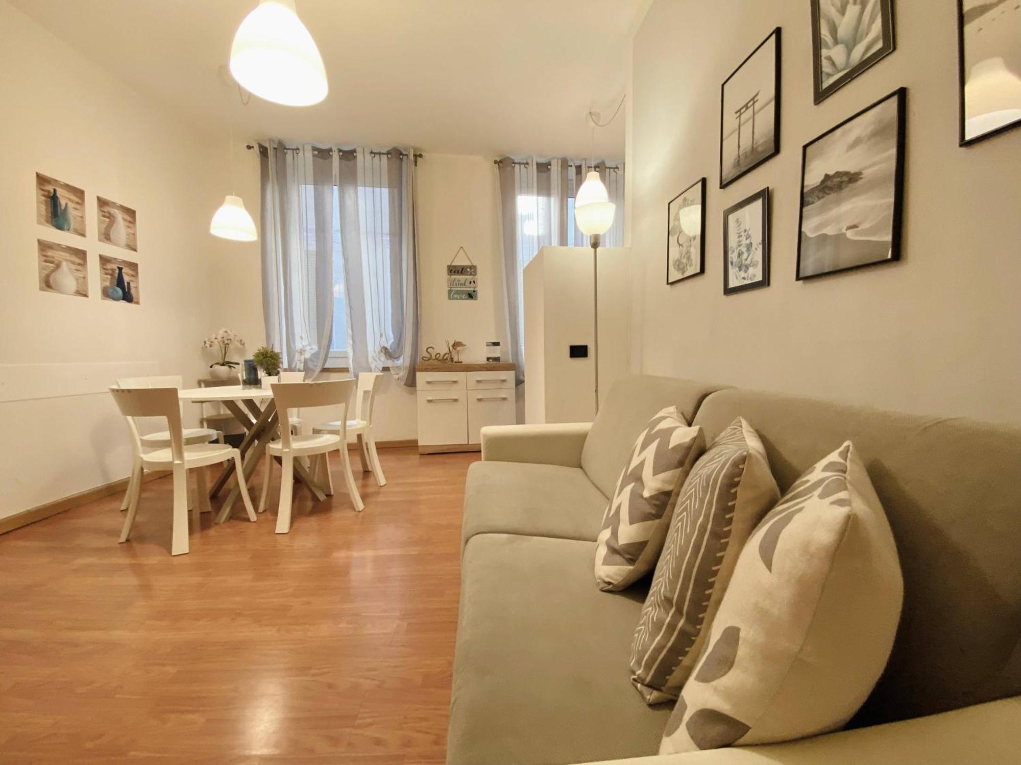 Mazzini 12, Elegant Central Apartment With Free Private Garage 800 M, Air Conditioning, Wi-Fi, Just 100 M From The Public Beach Rapallo Exterior photo