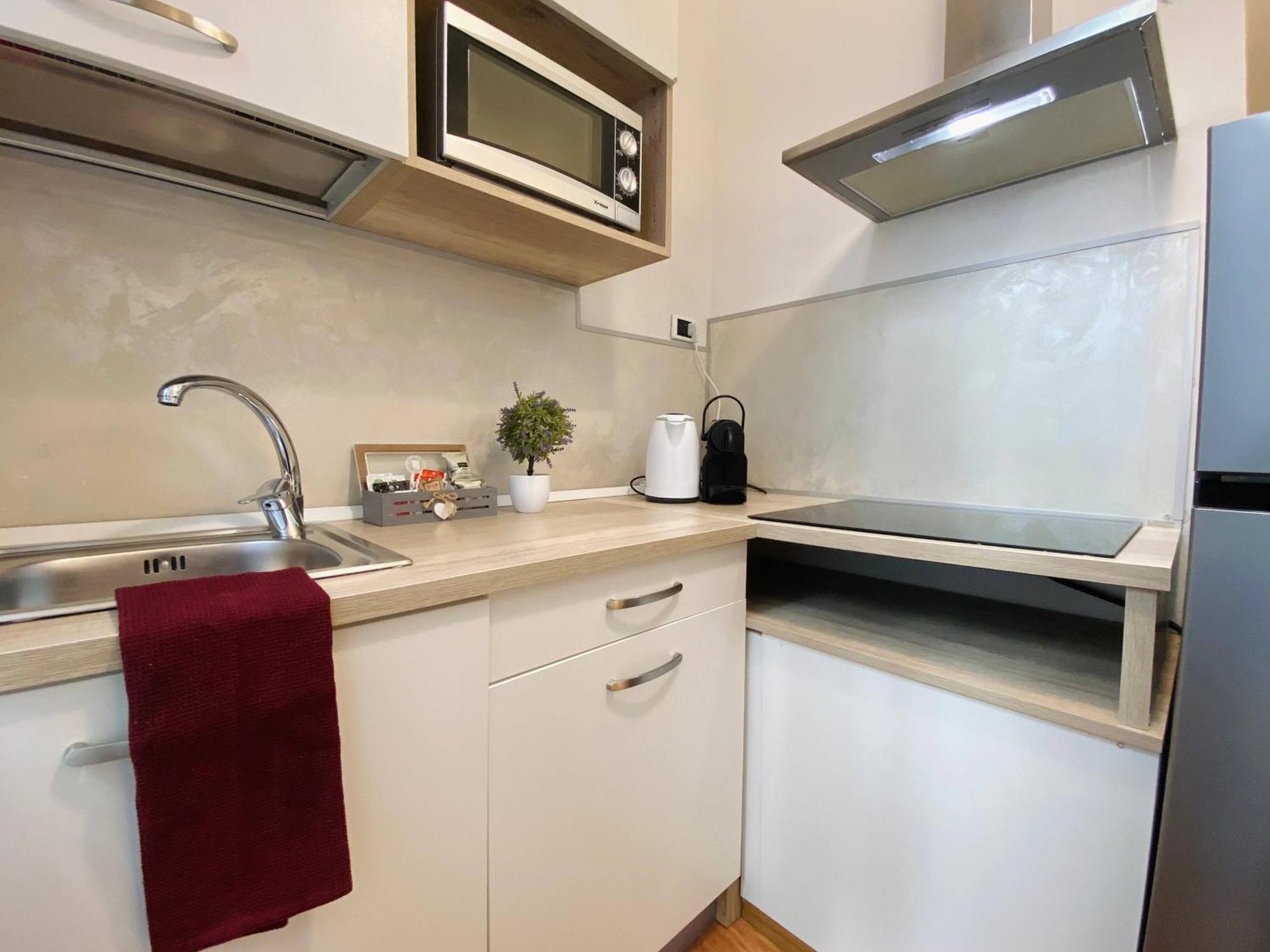 Mazzini 12, Elegant Central Apartment With Free Private Garage 800 M, Air Conditioning, Wi-Fi, Just 100 M From The Public Beach Rapallo Exterior photo